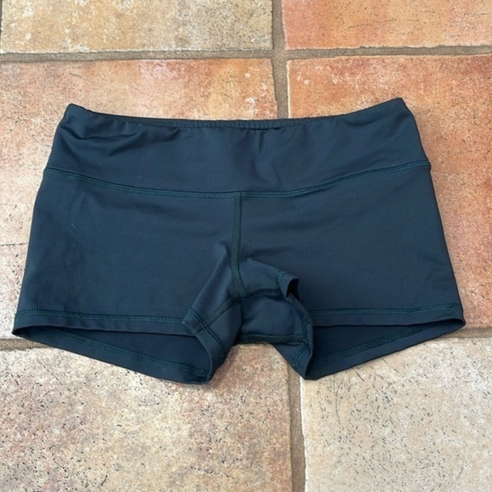 FLEO DARK GREEN BIKE SHORTS MEDIUM